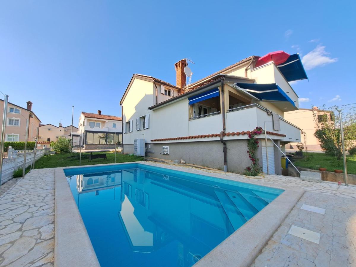 Casa Antonio With Swimming Pool Lägenhet Novigrad Istria Exteriör bild
