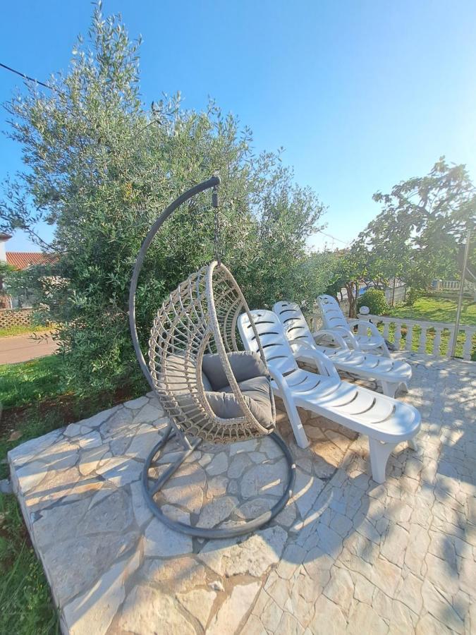 Casa Antonio With Swimming Pool Lägenhet Novigrad Istria Exteriör bild