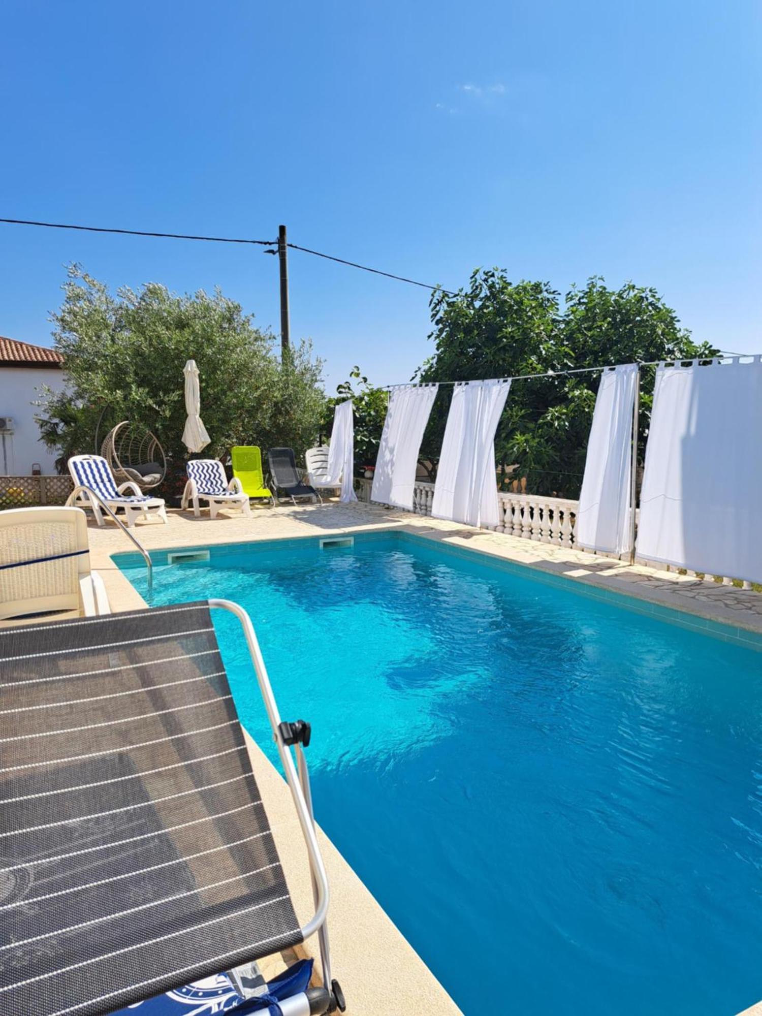 Casa Antonio With Swimming Pool Lägenhet Novigrad Istria Exteriör bild